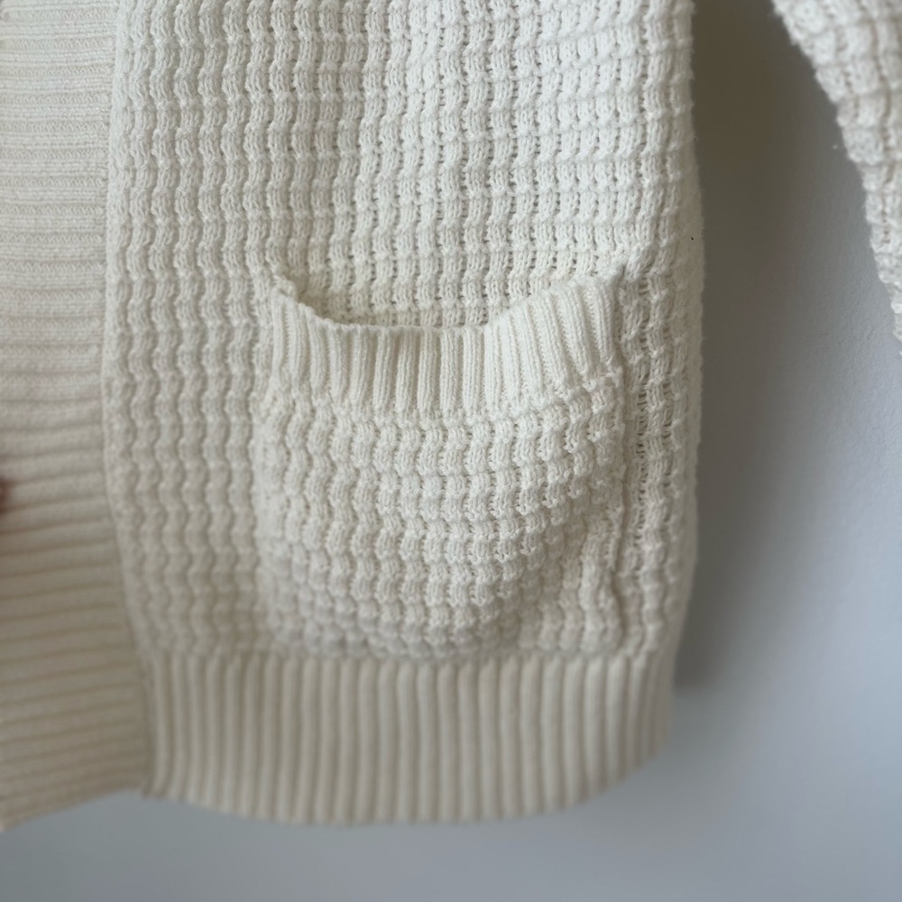 American Eagle Outfitters Knit Cardigan in Cream Size Small - Picture 3 of 6